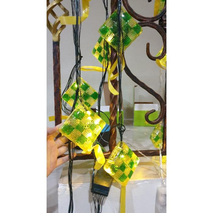 Gambar HIASAN LAMPU KETUPAT LEBARAN HARI RAYA IDUL FITRI KETUPAT - ketupat besar dari Jaspart undefined Tokopedia