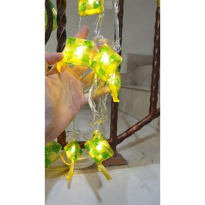 Gambar HIASAN LAMPU KETUPAT LEBARAN HARI RAYA IDUL FITRI KETUPAT - ketupat kecil dari Jaspart Kota Administrasi Jakarta Barat Tokopedia