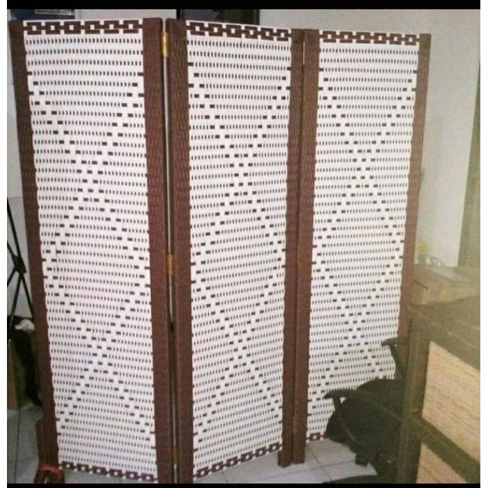 Gambar Sketsel Partisi pembatas ruangan portable rotan sintetis 3 daun pintu - Coklat-putih, 3x50x170 dari Siha Sintetis undefined Tokopedia