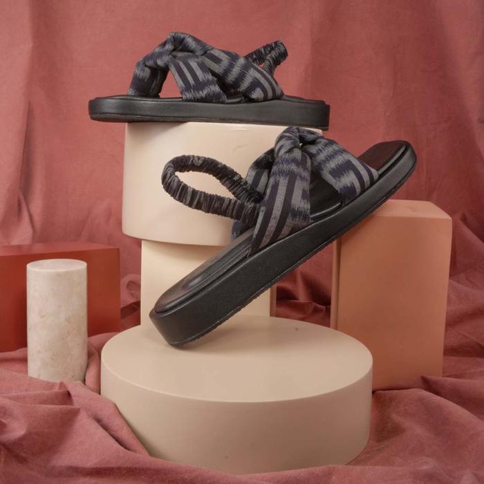 Gambar Manikan x Mov Platform Shoes - Hitam, 41 dari Manikan undefined Tokopedia