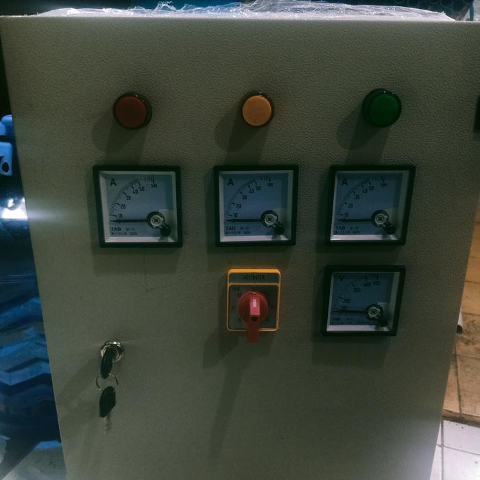 Gambar Panel Murah / Panel 3 Phase / Panel Pembagi 3 Phase - box plat 1,2mm dari Surya Electrical undefined Tokopedia