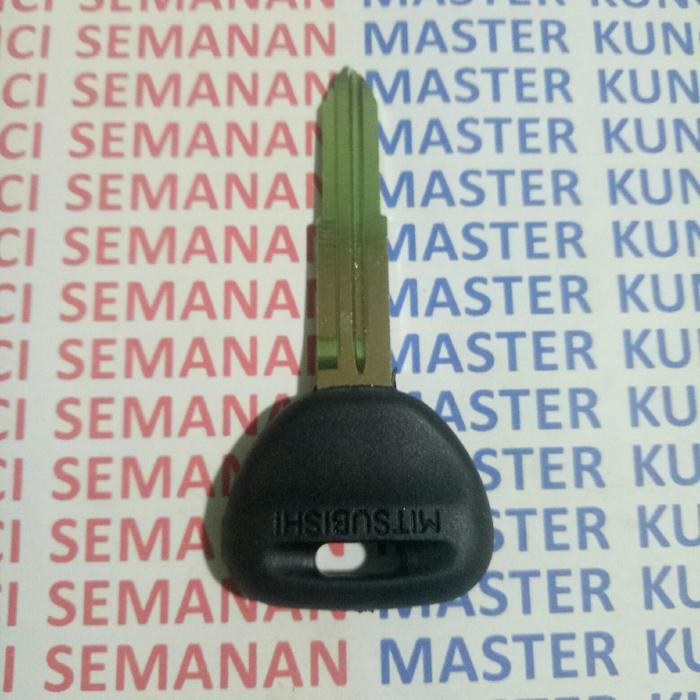 Gambar Bahan Duplikat Kunci Mobil Pajero/Outlander/Galand - Karet - Kiri dari Sumber Kunci Tangerang undefined Tokopedia