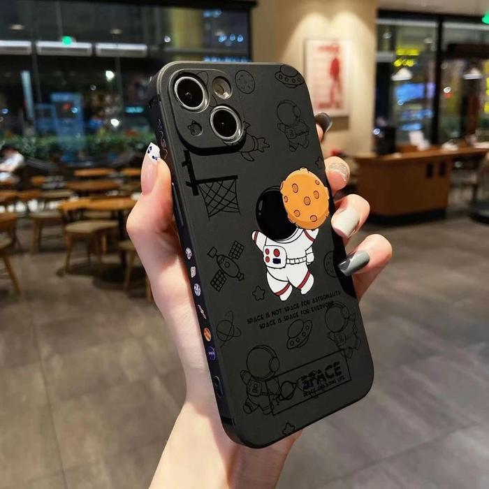Gambar Case Casing iPhone 6 6S 7 8 Plus X XR XS 11 Pro Max Astronot - Black Moon, 11 Pro dari White Black undefined Tokopedia