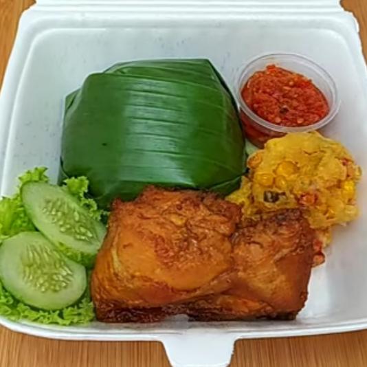 Gambar paket ayam nasi timbel dari Dapur Bunda Solo undefined Tokopedia