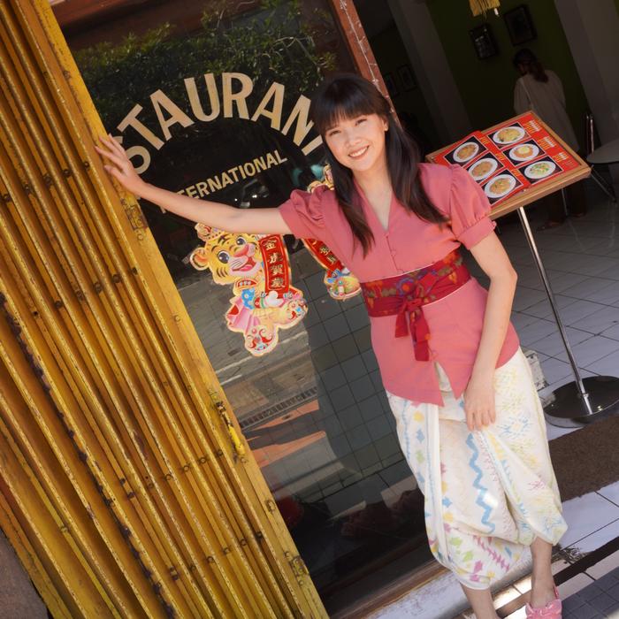 Gambar Cempaka Kebaya Top + Obi Mini Set - Merah, S dari Manikan undefined Tokopedia