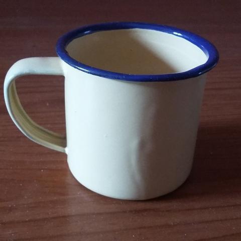 Gambar Cangkir Enamel Mini Polos/Motif 7cm Seng Kaleng Jadul Gelas Souvenir - Putih dari Toko Aladin Rancaekek undefined Tokopedia