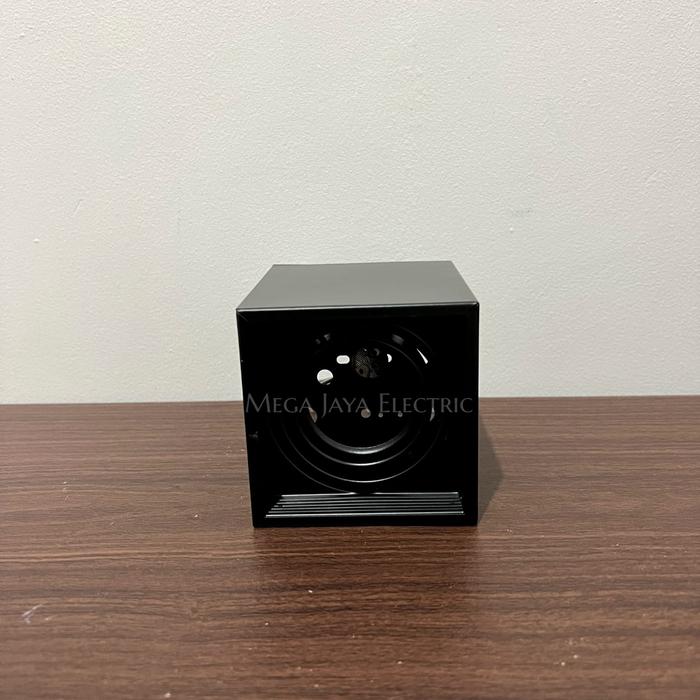 Gambar DOWNLIGHT OUTBOW KOTAK FITTING MR16 / LAMPU PLAFON TEMPEL TERAS MR16 - Bodi Hitam dari mega jaya electric_NEW undefined Tokopedia