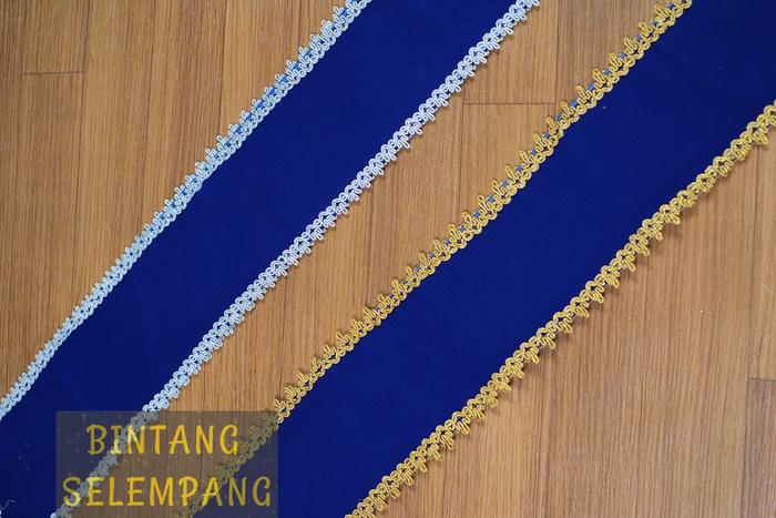Gambar Selempang Wisuda Bordir Custom Bahan Bludru Sehari Jadi! - DENGAN LAPISAN, HITAM + PITA dari Selempang Sash Wisuda undefined Tokopedia