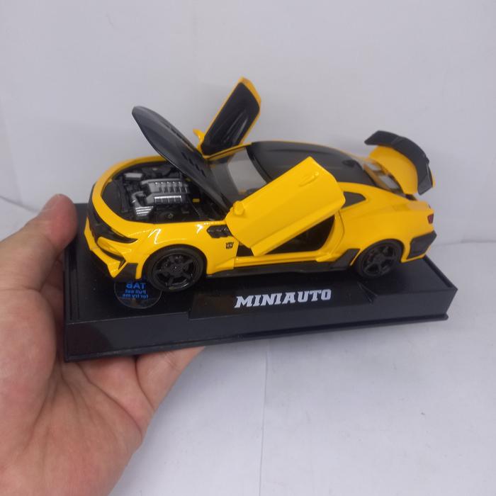 Gambar diecast miniatur mobil chebrolet bumblebee transformers 1:32 bahan bes dari Nominomi undefined Tokopedia