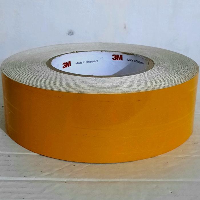 Gambar Scotlite-Scotchlite-Skotlet 3M 610 Reflective Stiker 2 inch x 45 meter - Kuning dari Glenindo Isolasi undefined Tokopedia