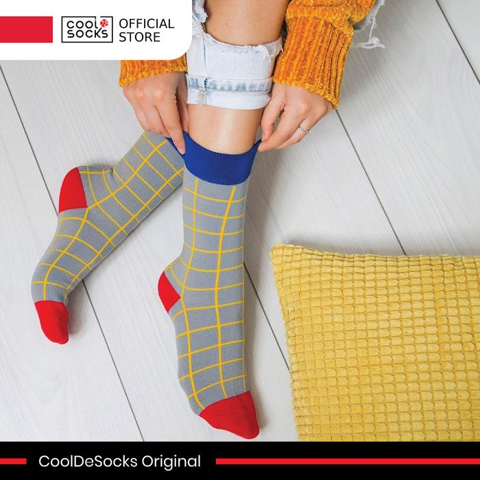 Gambar CoolDeSocks Original | Kaos Kaki Motif - Old School - Square dari CoolDeSocks undefined Tokopedia