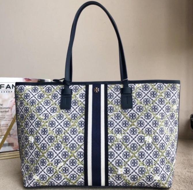 ✨美品✨TORY はやかっ BURCH トリーバーチ ブリテン トートバッグ