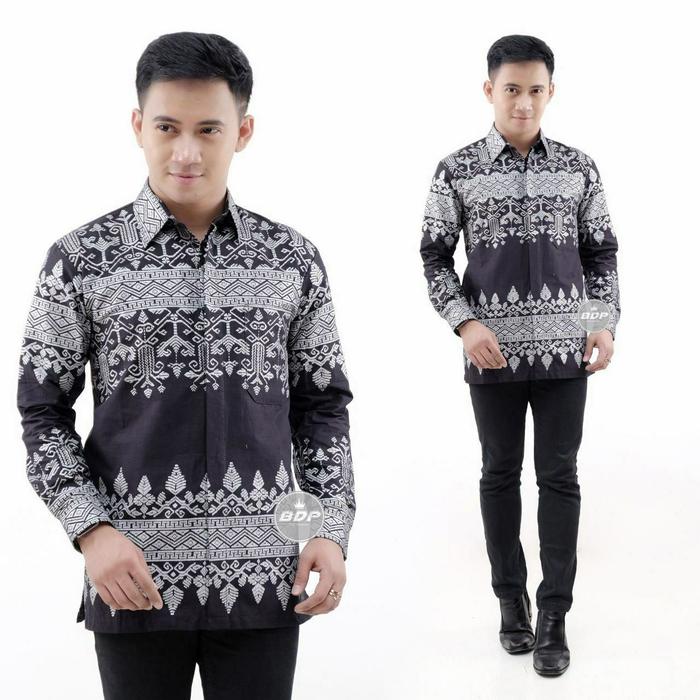 Gambar Kemeja Batik Solo Modern - Silver, M dari Batik Zade Official Store undefined Tokopedia