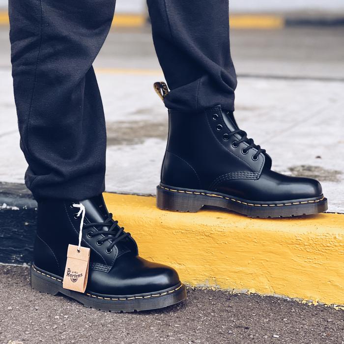 Jual Sepatu Dr. Martens 101 Yellow Stitch Black Smooth - 37 - Kota  Tangerang Selatan - Forkaqy_ | Tokopedia