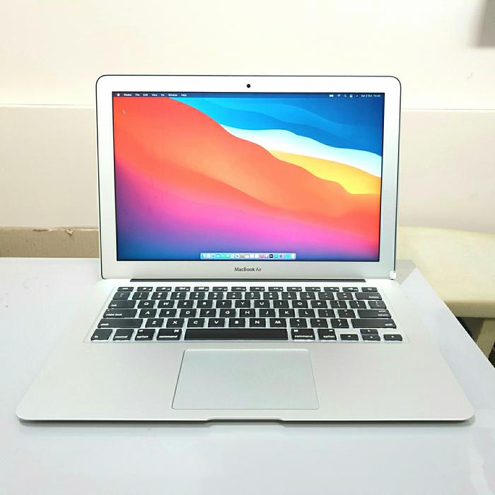 Macbook Air 13inch 2014 2014 MacBook Air 13インチ 121GB Jual