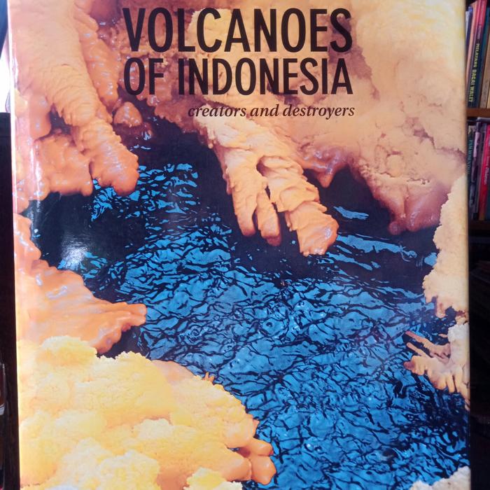 Jual Buku Volcanoes Of Indonesia Kota Bandung Tokobuku Aldi Tokopedia