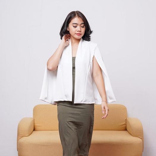 Gambar cape blazer lengan belah - Putih, all size dari Maliki collection undefined Tokopedia