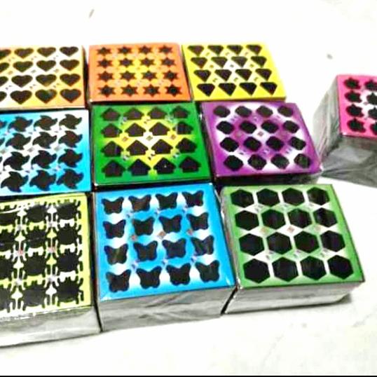 Gambar mainan gosokan bom titik 16 isi 2000 keping blakang blok hitam Mcampur - isi 1000 keping dari KJW_toys undefined Tokopedia