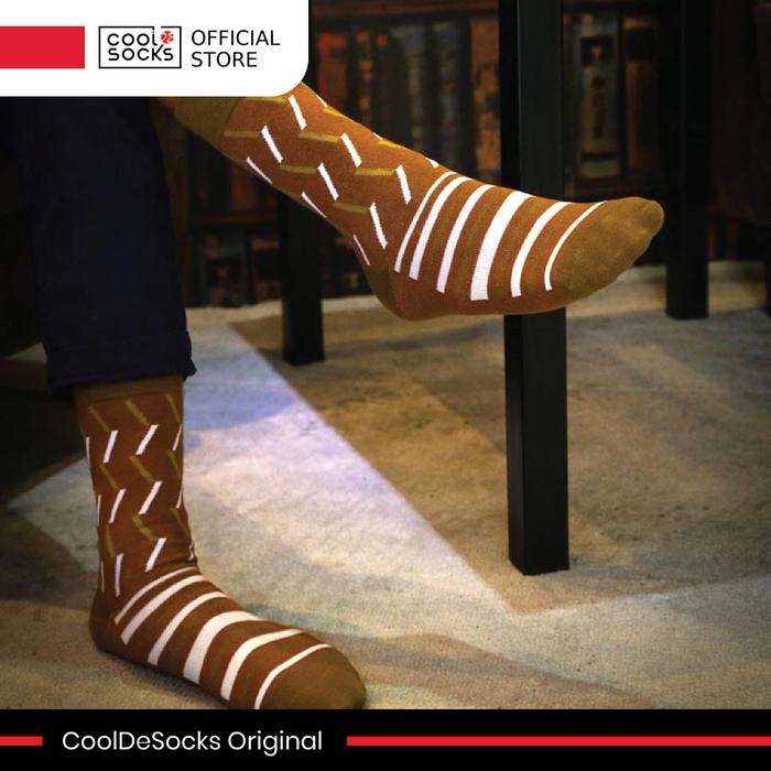 Gambar CoolDeSocks Original | Kaos Kaki Fashion - Retro Pattern - Brown dari CoolDeSocks undefined Tokopedia