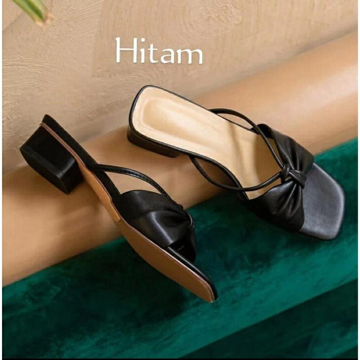 Gambar Sandal wanita hak tahu 3CM Simpel Elegan ikat terbaru - Hitam, 39 dari AisPedias undefined Tokopedia
