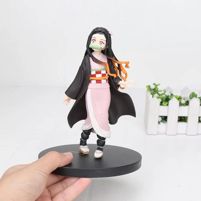Gambar action figure kanroji mitsuri Demon Slayer Kimetsu No Yaiba - Merah Muda dari RAJABALOK undefined Tokopedia