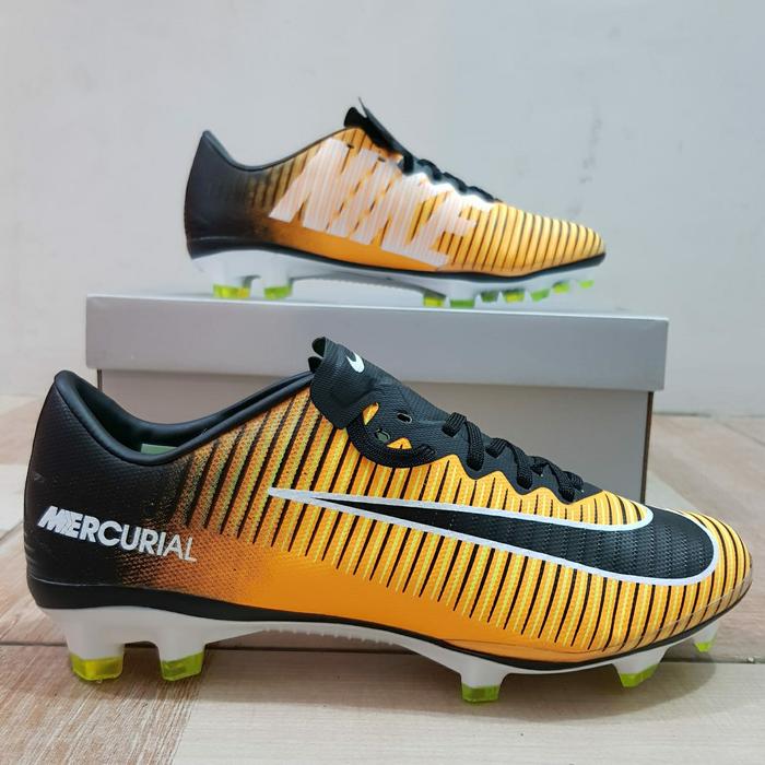 sepatu bola nike mercurial orange