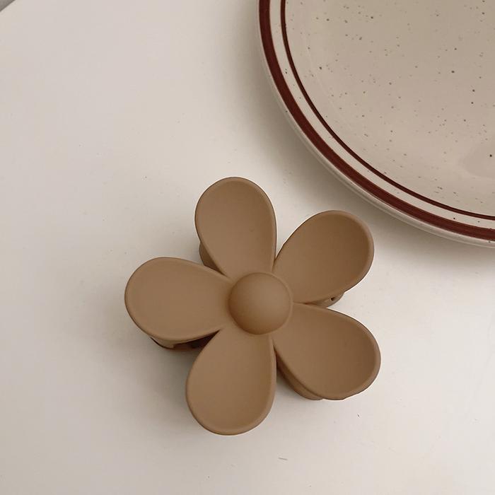 Gambar JEPIT JEPITAN BADAI JEDAI WARNA MONOKROM 02 EARTH TONE MODEL BUNGA TULANG KOTAK PERSEGI BESAR KLIP RAMBUT TEBAL KOREA WANITA KOREAN WOMEN SQUARE LONG BONE FLOWER JAW HAIRCLIP ACCESSORIES HAIR CLUTCHER CLAW CLIP CLIPS MONOCHROME COLOR BIG MEDIUM SIZE - bunga-coklat dari tata rambut undefined Tokopedia