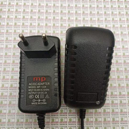 Gambar adaptor 12V2ampere 2jack dari 88shoop undefined Tokopedia