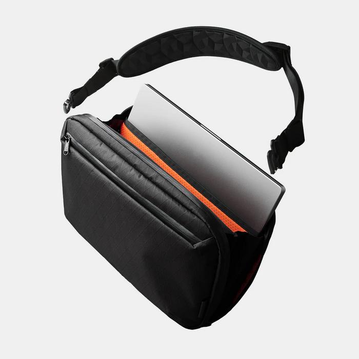 Gambar Alpaka Elements Tech Brief 16" ( fits a Macbook Pro 16" ) - VX42 Black dari Imaru undefined Tokopedia