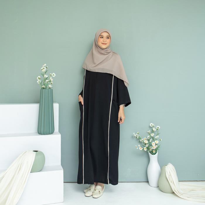 Gambar Lozy Hijab - Inaya Dress (Abaya Dress Airflow) Gamis Airflow Cantik  Muslim - Black dari Lozy Hijab undefined Tokopedia