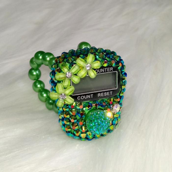 Gambar tasbih digital swarovski blink blink / hampers / gift / souvenir - Hijau metalik, Tali Karet Std dari Tasbehdigital undefined Tokopedia