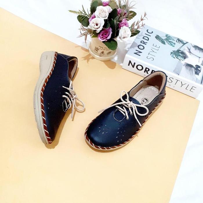 Gambar SEPATU WANITA CASUAL KULIT ASLI GARUT MODEL KIKER TERBARU ORIGINAL - Hitam, 39 dari MDM Leather undefined Tokopedia