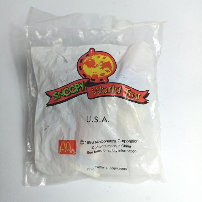 Gambar Happy Meal McDonald MCD Snoopy World Tour 1998 - USA dari Kabbi Bada Toys undefined Tokopedia