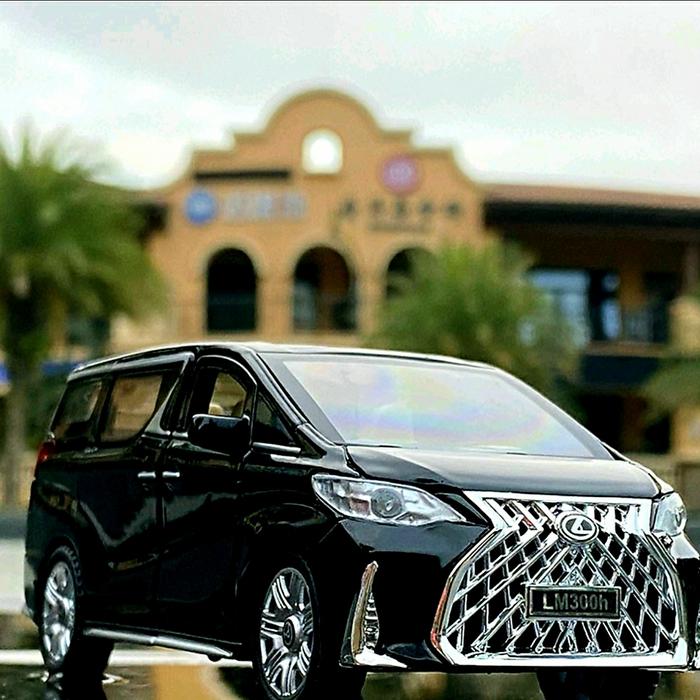 Gambar Diecast Lexus LM300h model alphard skala 1:32 - Hitam dari DELVN TOYS undefined Tokopedia