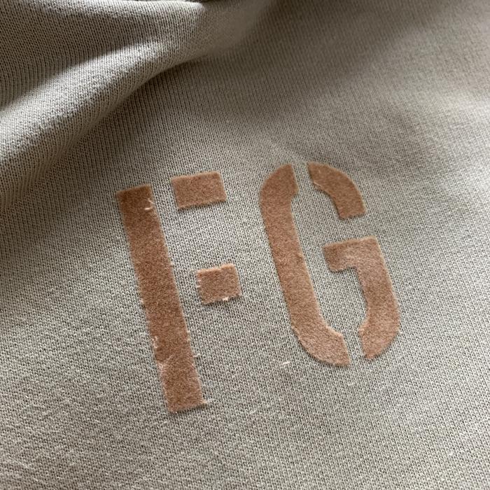 Gambar FEAR OF GOD FG BELUDRU HOODIE - Apricot, M dari kedaibranded.co undefined Tokopedia
