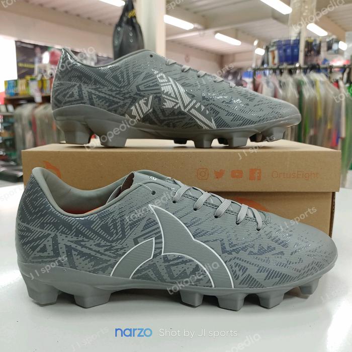 Gambar ORIGINAL Sepatu bola football shoes Ortuseight Ortus eight volt dari J I Sports undefined Tokopedia