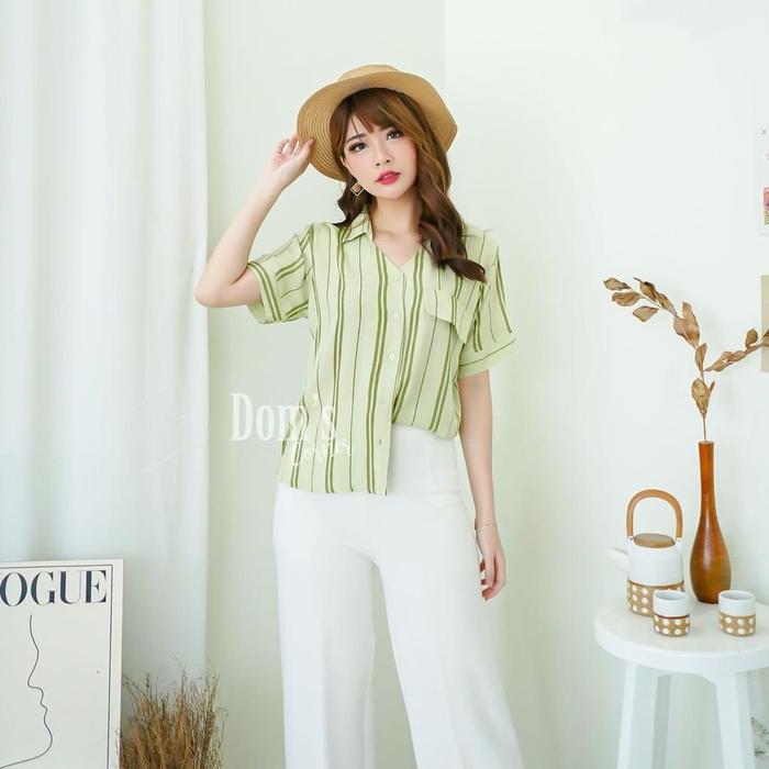 Gambar Domscorner - Yumi collar stripe blouse - kemeja berkerah kancing dari domscorner.collection undefined 5 Tokopedia