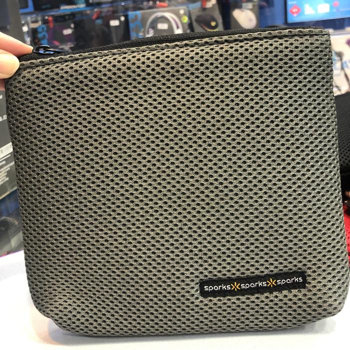 Gambar Pouch Dompet Case untuk Power Bank / Charger / Kosmetik / Earphone - Abu-abu dari Click & Go Tokopedia undefined Tokopedia