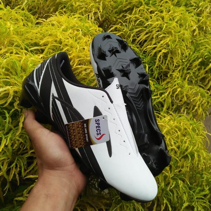 Gambar sepatu bola pria dewasa specs - Putih, 39 dari RAY_SHOP09 undefined Tokopedia