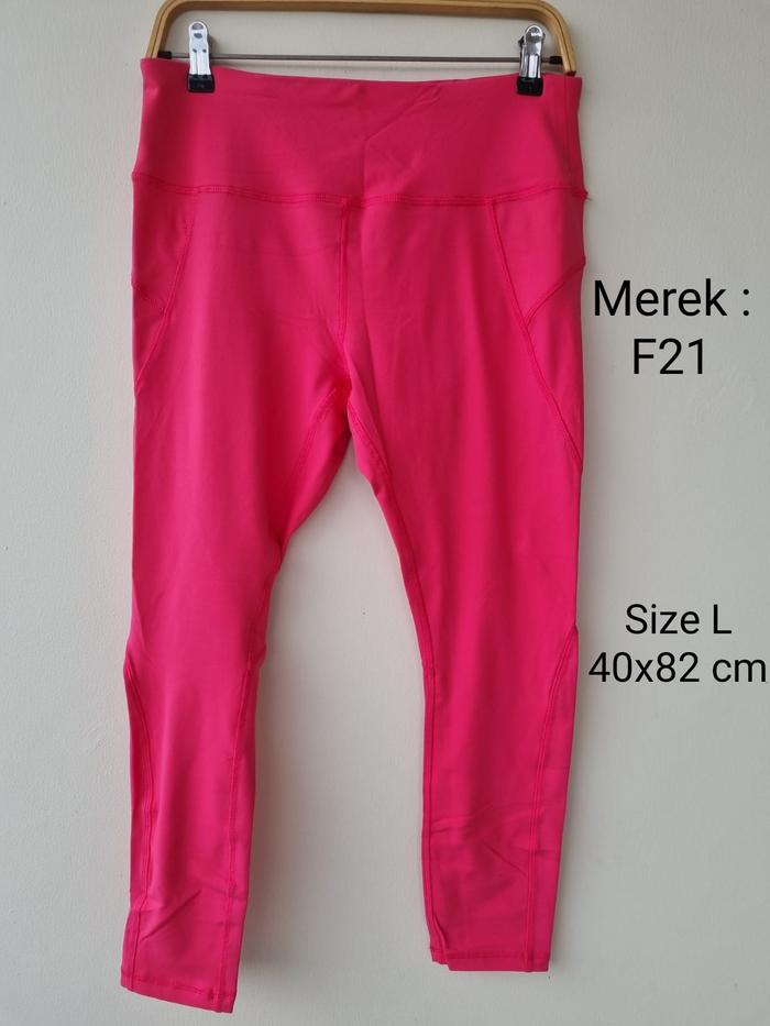 Gambar [CUCI GUDANG] BAWAHAN CELANA PENDEK PANJANG CEWEK - Legging F21 dari Morita sisa export undefined Tokopedia