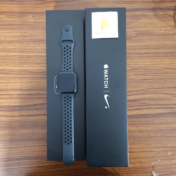 Apple Watch Series Nike 44MM LIKENEW MULUS di Tokoacoy Official_new  Tokopedia