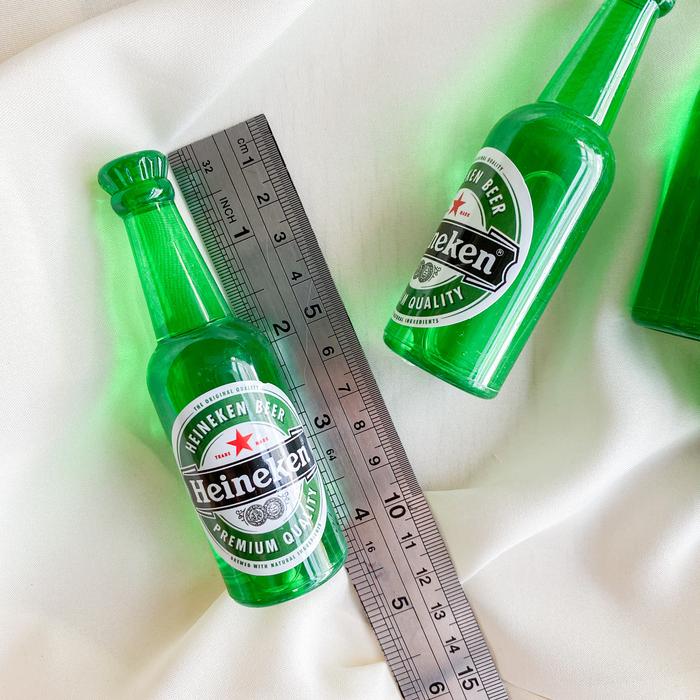 Gambar Miniatur botol akohol / cake topper - Heineken dari Bakersupply.id undefined Tokopedia