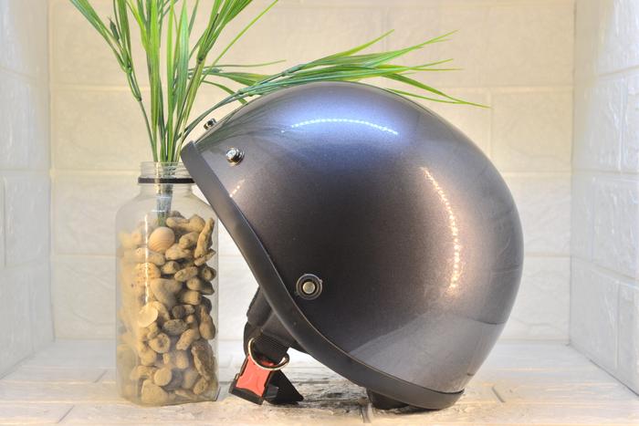 Gambar HELM CUSTOM CHIP TURTLE BLACK WITH LIST CHROME ( MR HELM ) - GREY dari MR HELM_NEW undefined Tokopedia