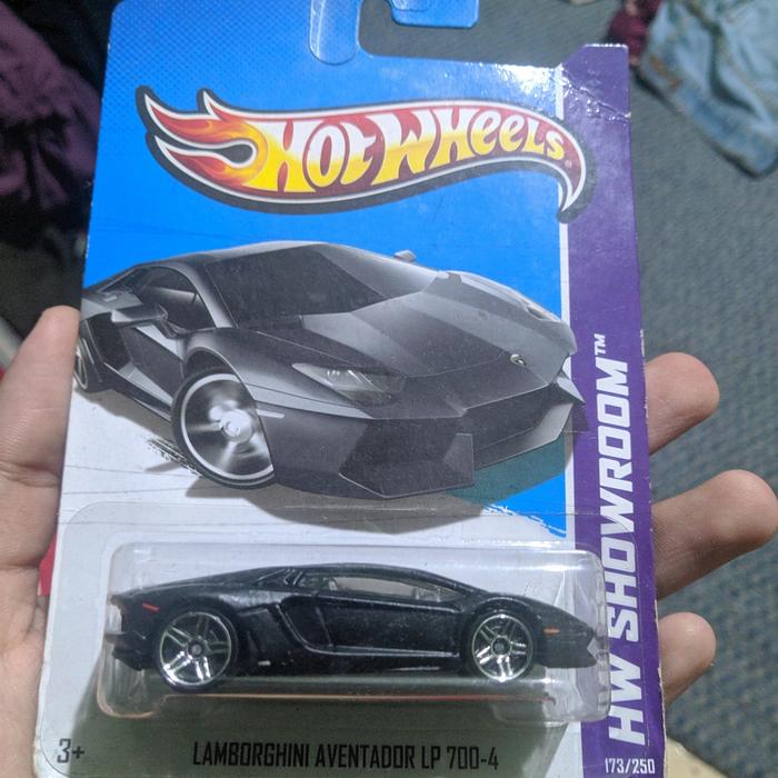 Hot wheels cheap lamborghini aventador sv