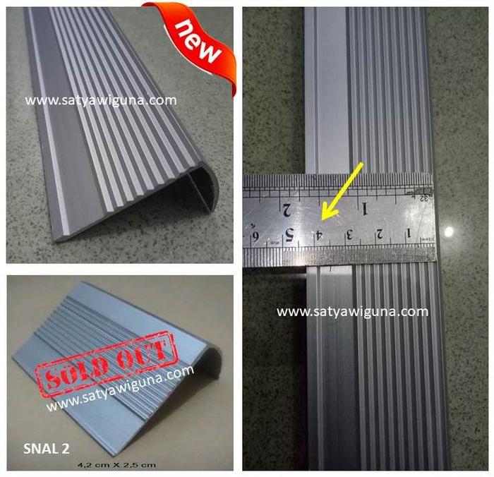 Gambar Stair Nosing Alumunium / Step Nosing Alumunium / Antislip / SNAL 2 - 100 cm dari satyawiguna Pratama Antislip undefined Tokopedia