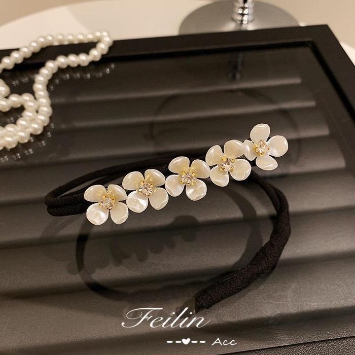 Gambar SANGGUL GULUNG MUTIARA KOREA SANGGUL CEPOL RAMBUT KAWAT Aksesoris Wanita - bunga 5 dari Topadisa undefined Tokopedia