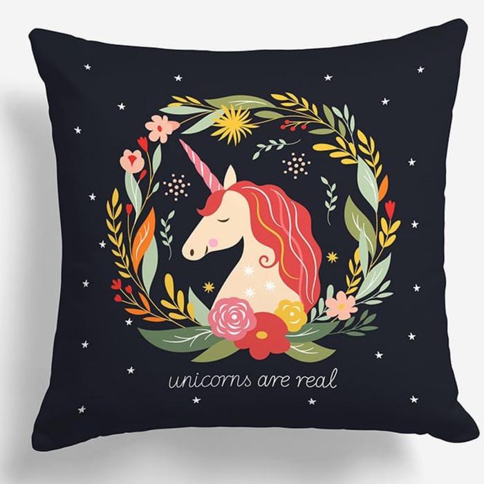 Gambar Bantal Sofa Print Motif Magic Unicorn 40x40 cm - Pusat Kado Murah - H dari PUSAT KADO MURAH undefined Tokopedia