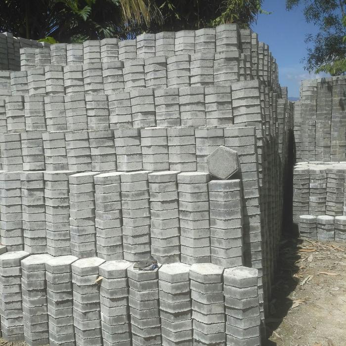 Gambar Paving block Conblock tiga berlian Hidrolik paving tiga dimens SNI - Hexsagon Super, Tebal 8cm dari HRS Construction Indonesia undefined Tokopedia