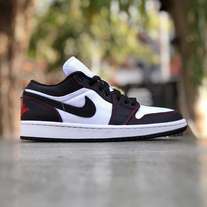 Jual Air Jordan 1 Low SE Utility Black 