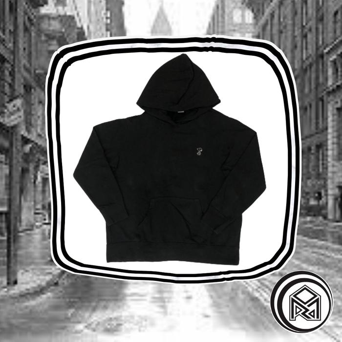 Gambar Kaws X Peanuts Black Hoodie Uniqlo Atasan Pria dari Hoodiekher undefined Tokopedia